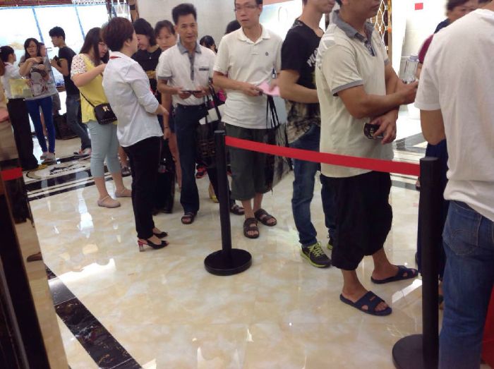 汕頭金艾陶瓷磚品牌旗艦店開業(yè)現(xiàn)場