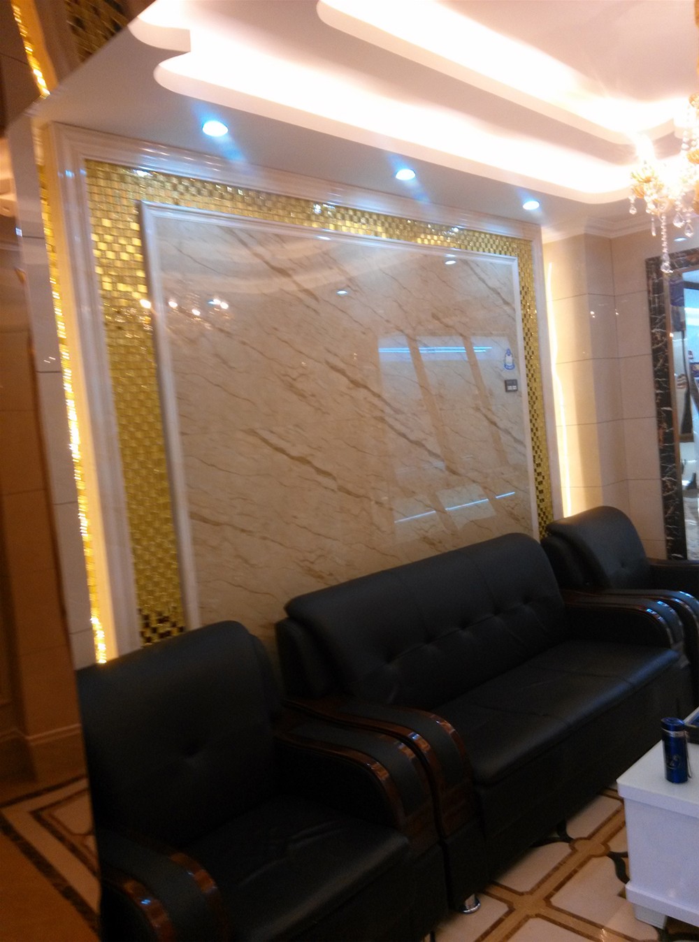 金艾陶瓷磚山西長治專賣店