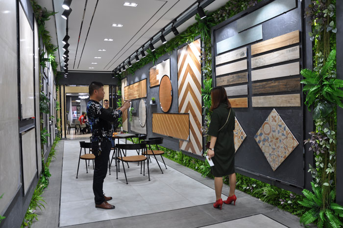 “一帶一路  設計營銷”，與O2O零售新模式攜手，2017年，金艾陶將勇往直前，開拓新戰(zhàn)場！