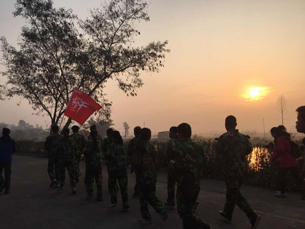 情人節(jié)，金艾陶撒的這狗糧，我干了！