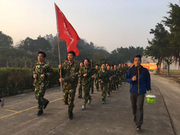 情人節(jié)，金艾陶撒的這狗糧，我干了！