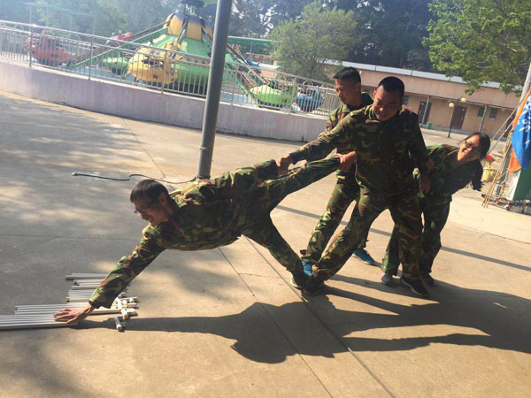 情人節(jié)，金艾陶撒的這狗糧，我干了！