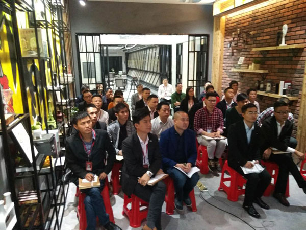 金艾陶銷(xiāo)售精英“區(qū)域市場(chǎng) 分享交流會(huì)”圓滿(mǎn)結(jié)束