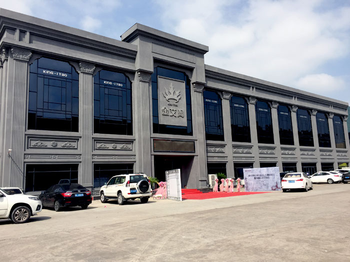 聽說金艾陶有酒有故事，看官們，約么？