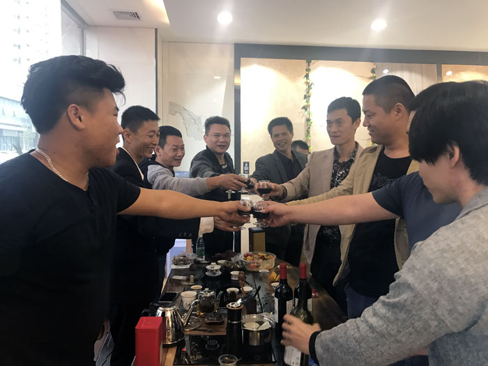 陶瓷一線品牌 金艾陶瓷磚 中山古鎮(zhèn)300平專賣店開業(yè)盛典圓滿成功