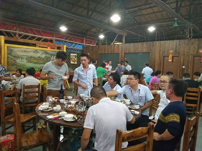 金艾陶喜迎三周年慶，感恩同行