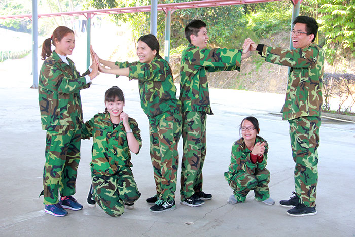 2017年2月13-15日，金艾陶“虎狼道”戶外拓展訓(xùn)練圓滿結(jié)束