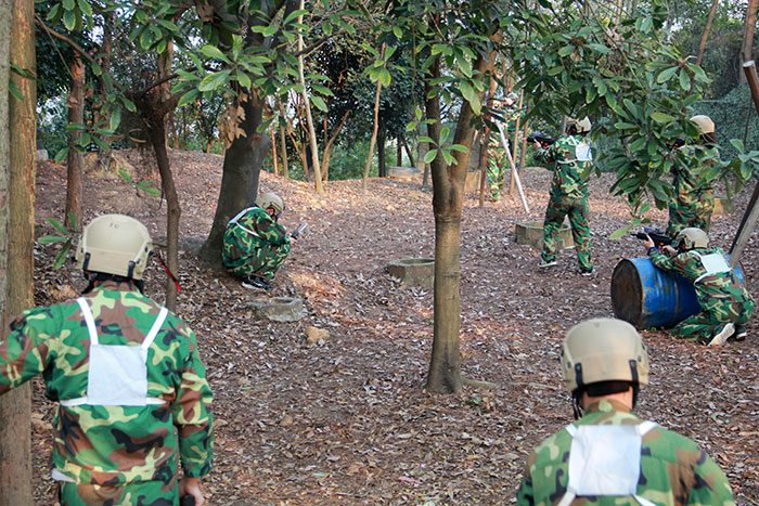 2017年2月13-15日，金艾陶“虎狼道”戶外拓展訓(xùn)練圓滿結(jié)束