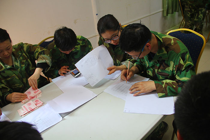 2017年2月13-15日，金艾陶“虎狼道”戶外拓展訓(xùn)練圓滿結(jié)束